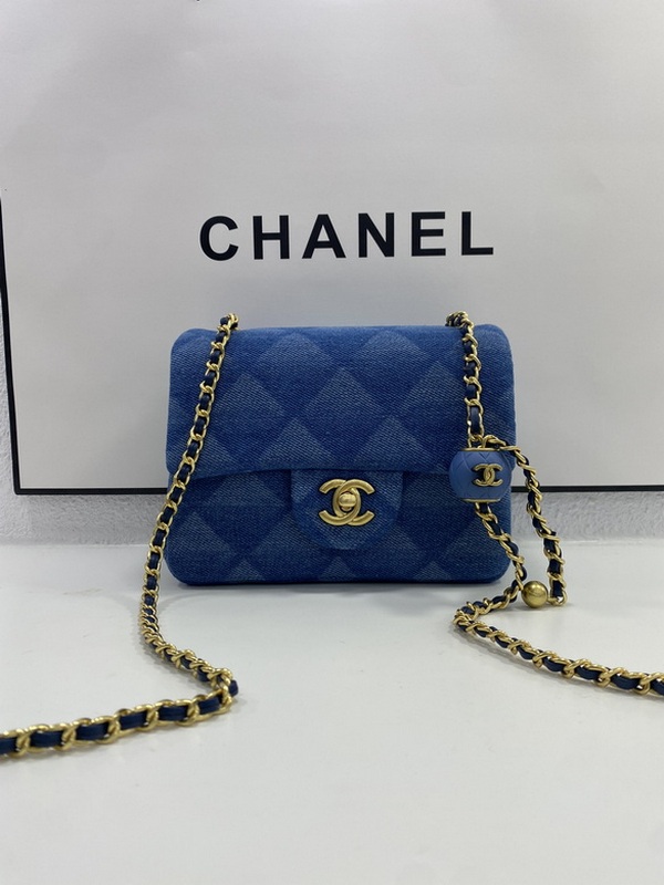 Chanel Handbags 828